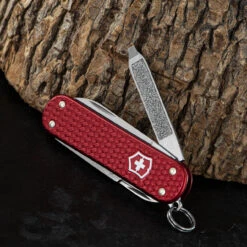 Victorinox Classic Precious Alox 24 Victorinox Classic Precious Alox -Victorinox Sales BMC 06221401G.3 82211.1648563199