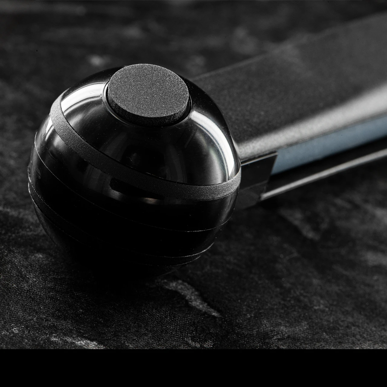 IOXIO Folding Sharpener 3 IOXIO Folding Sharpener