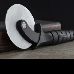 Ka-Bar Za-Saw Pizza Cutter -Victorinox Sales KA9927det 23198.1623943544