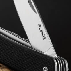 Ruike M42 Medium Folder Black -Victorinox Sales RKEM42B.2 53482.1675957392.1280.1280 64842.1676040146