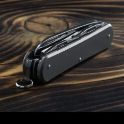 Fox Vulpis 4 Scissor Titanium Penknife -Victorinox Sales vulpisscissors4TITdet4 05070.1686821018